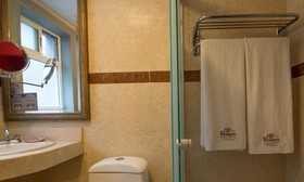 Del Marqués Hotel & Suites