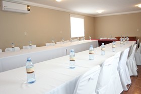 Del Marqués Hotel & Suites