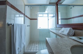 Del Marqués Hotel & Suites