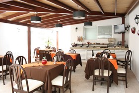 Del Marqués Hotel & Suites
