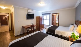 Del Marqués Hotel & Suites