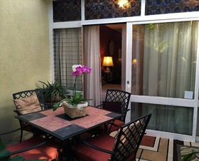 Dickinson Guest House