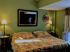 Dickinson Guest House