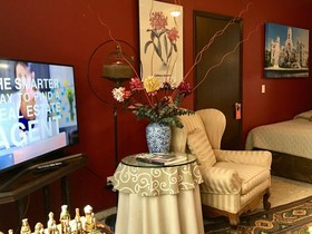 Dickinson Guest House