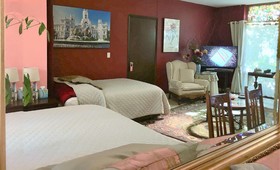 Dickinson Guest House