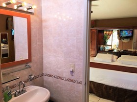 Dickinson Guest House