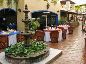 Festival Plaza