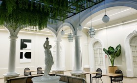 Grand Isitia Hostel