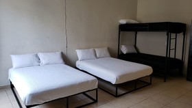 Grand Isitia Hostel