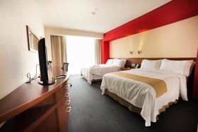 Holiday Inn Express Guadalajara Expo