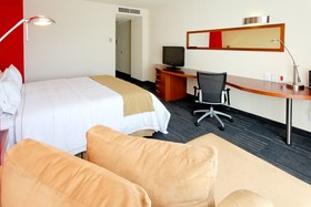 Holiday Inn Express Guadalajara Expo