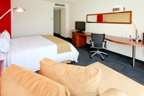 Holiday Inn Express Guadalajara Expo