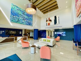 Holiday Inn Express Guadalajara Vallarta Poniente