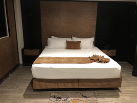 Hotel Dali Plaza