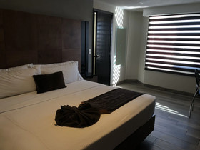 Hotel Dali Plaza