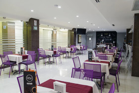 Hotel Dali Plaza
