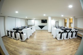 Hotel Perla Central