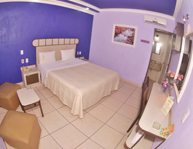 Hotel Plaza Bandera