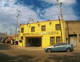 Hotel Plaza Bandera
