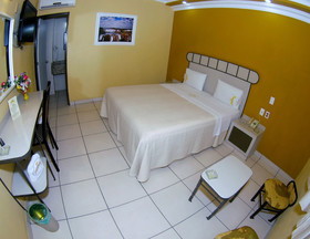 Hotel Plaza Bandera