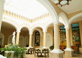 Hotel Posada Regis