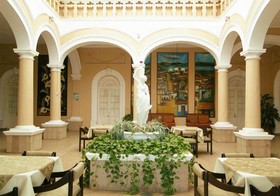 Hotel Posada Regis