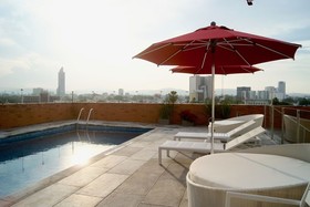 Hotel Velvet Plaza