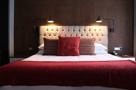 Love It Signature Hotel