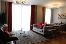 Love It Signature Hotel