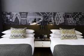 Love It Signature Hotel