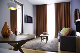 Love It Signature Hotel