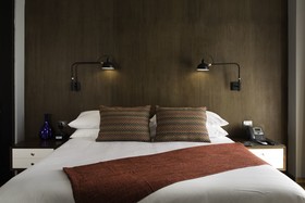 Love It Signature Hotel