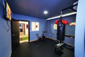 Nora Hotel & Co living