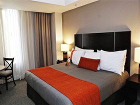 Hotel Plaza Génova Centro