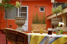 Residencia Los Angeles B&B