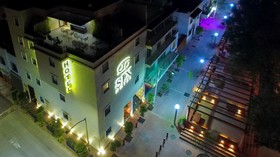 Six Hotel