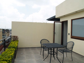 Six Hotel