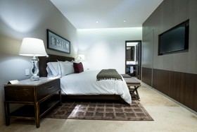 Square Small Luxury Hotel