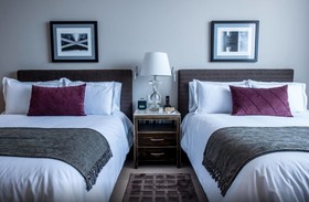 Square Small Luxury Hotel
