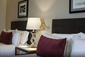 Square Small Luxury Hotel
