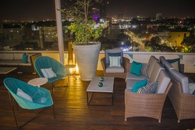 Square Small Luxury Hotel
