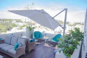Square Small Luxury Hotel