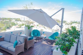 Square Small Luxury Hotel