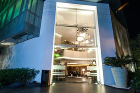 Square Small Luxury Hotel
