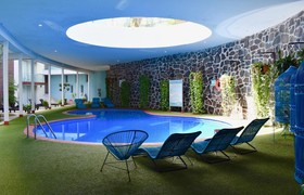 Suites Country Club
