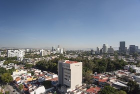 voco Guadalajara Neruda