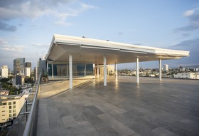 voco Guadalajara Neruda