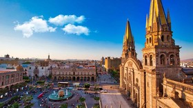 voco Guadalajara Neruda