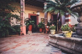Meson De Santa Elena