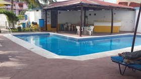 Hotel y Bungalows Los Arcos